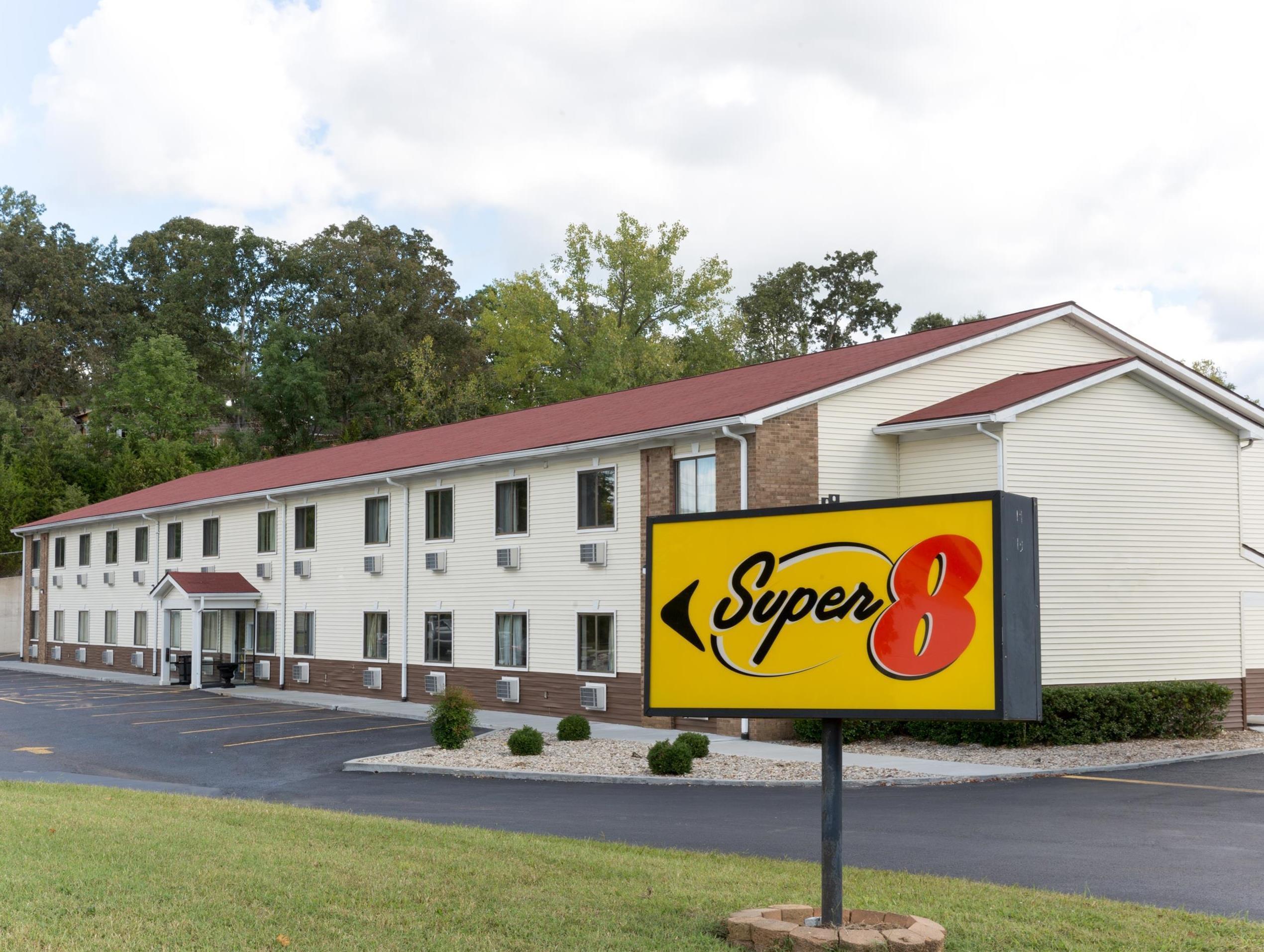 Super 8 By Wyndham Radcliff Ft. Knox Area Exterior foto